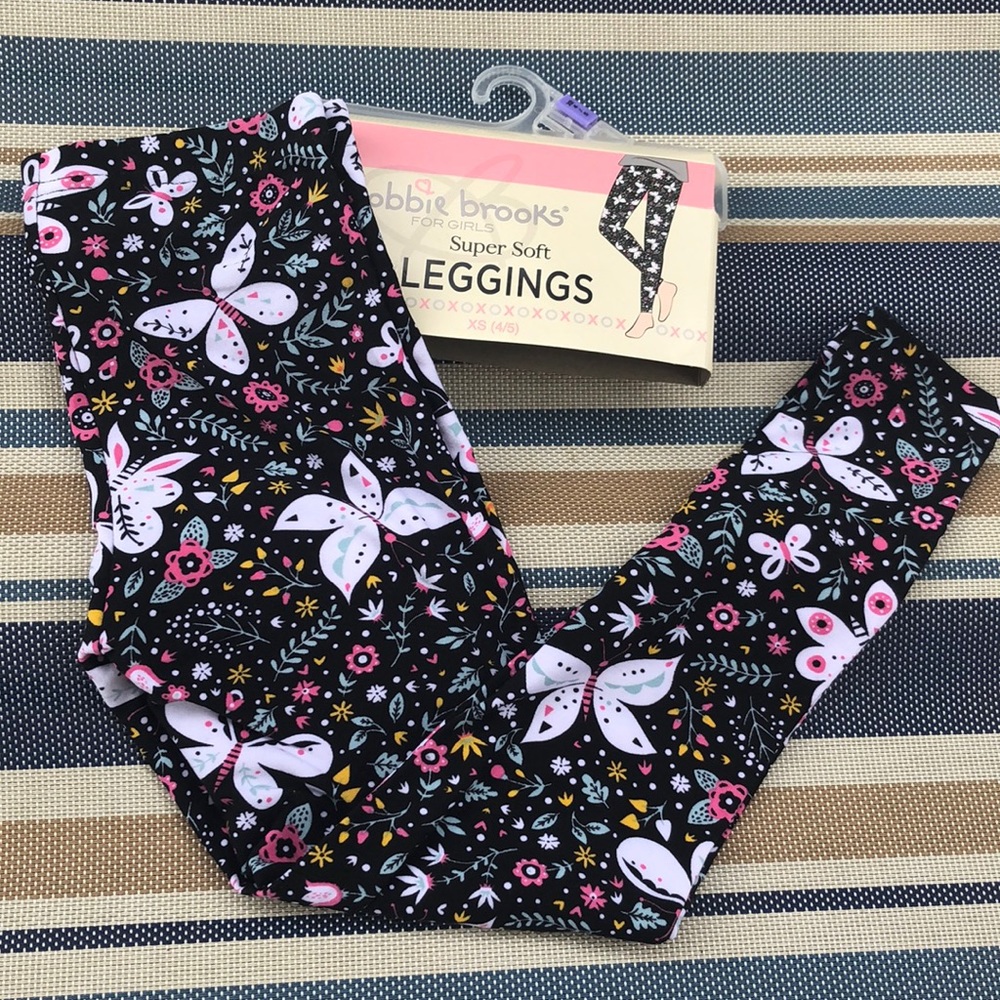 Girls’ leggings! Lightweight, breatheable and awesome designs!